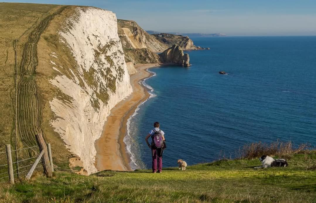 Durdlee Door, D27, Main Rd, West Lulworth, Wareham Bh20 5Pu Hotell Exteriör bild