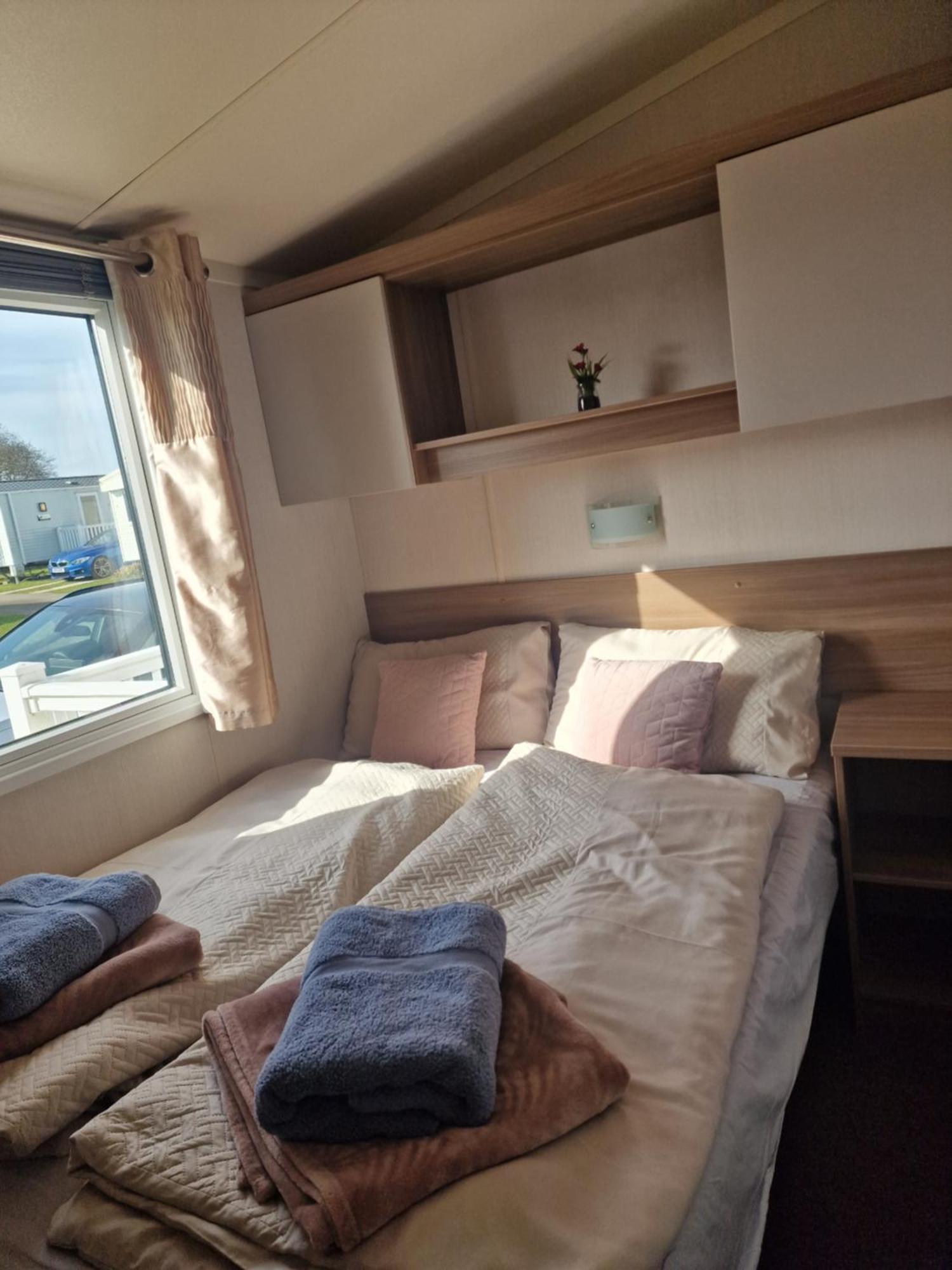 Durdlee Door, D27, Main Rd, West Lulworth, Wareham Bh20 5Pu Hotell Exteriör bild